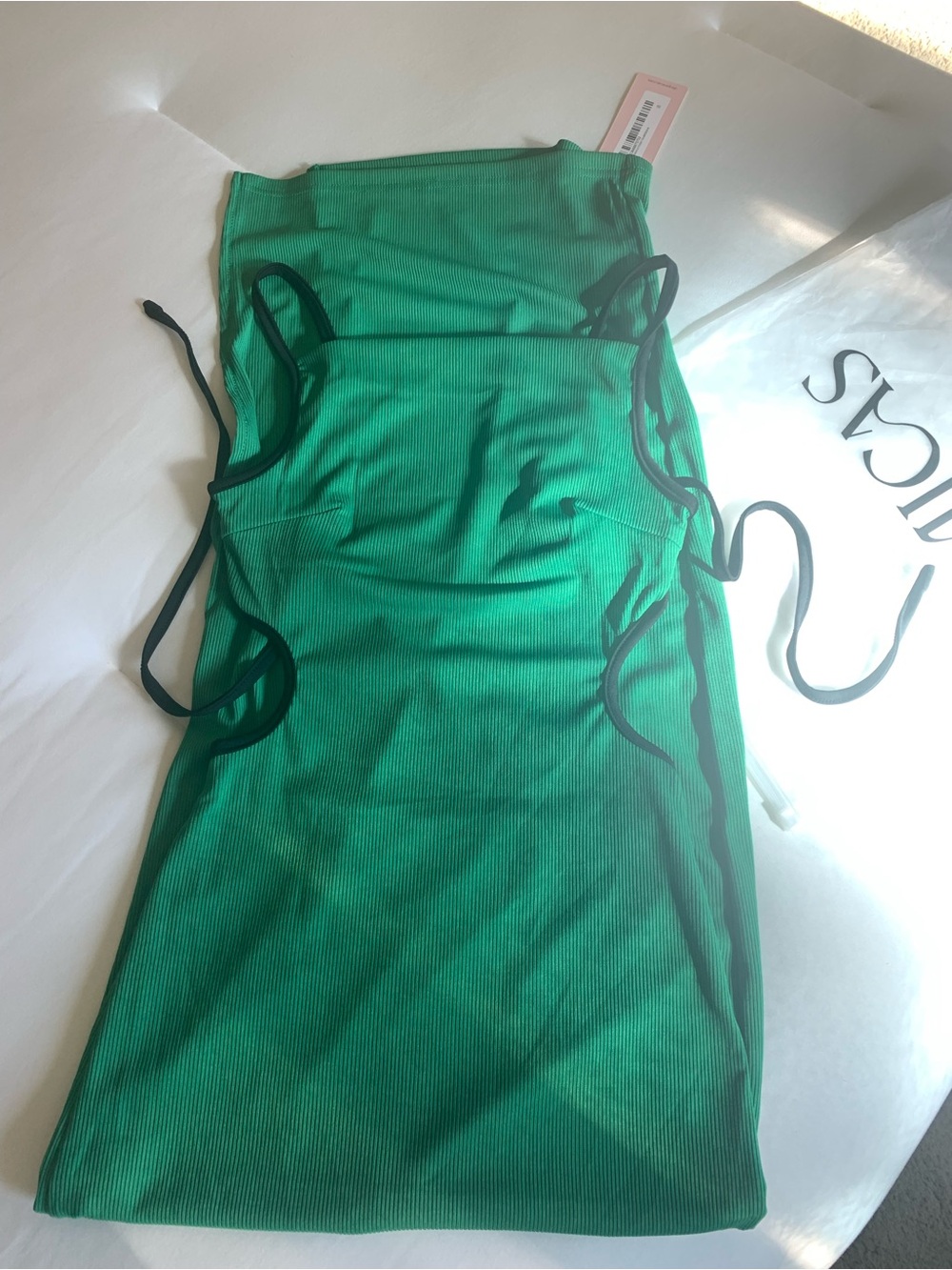 Sleeveless Green Midi Dress with Black Trim - Picture 4 of 4